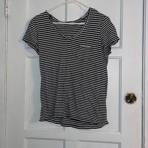 Universal threads short sleeved shirt
